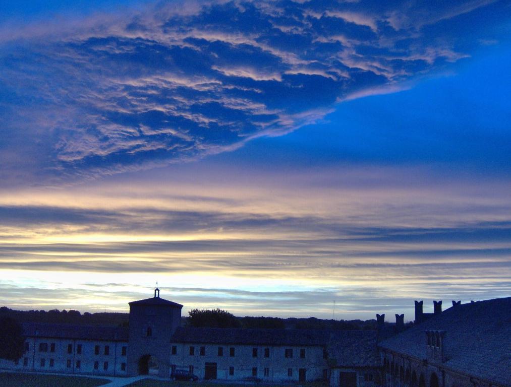 Agriturismo Corte Virgiliana 维尔吉利奥 客房 照片